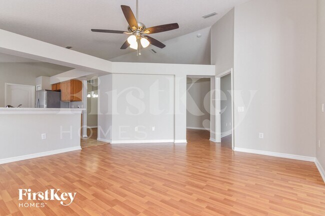 Foto del edificio - 6931 Waterbrook Ct