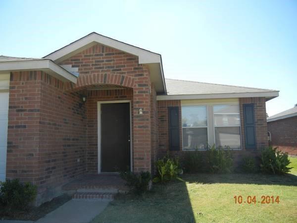 Primary Photo - 2208 Bradford Pear Dr