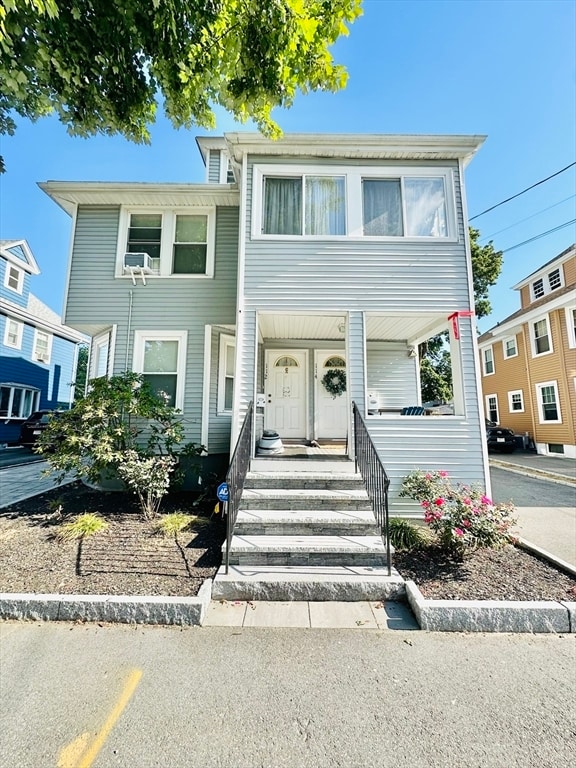 Building Photo - 112 Sycamore St