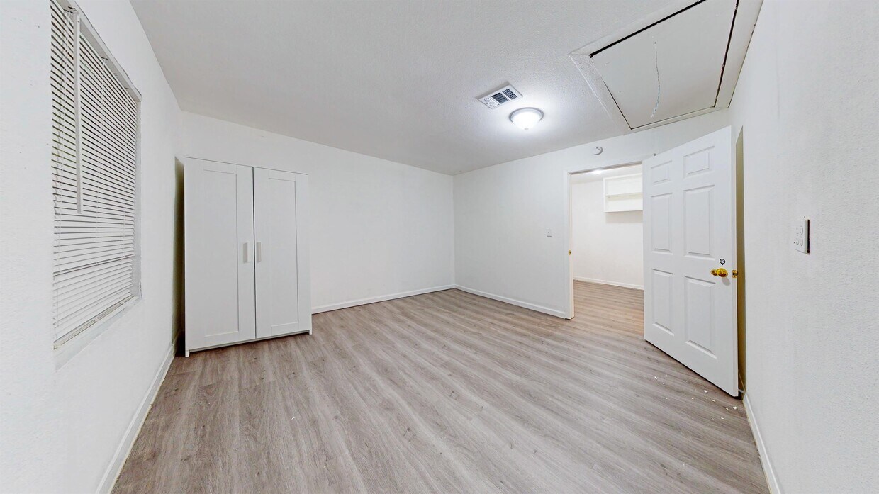 3512 Lampasas Ave Unit BEDROOM 1D, Dallas, TX 75233 Room for Rent in Dallas, TX