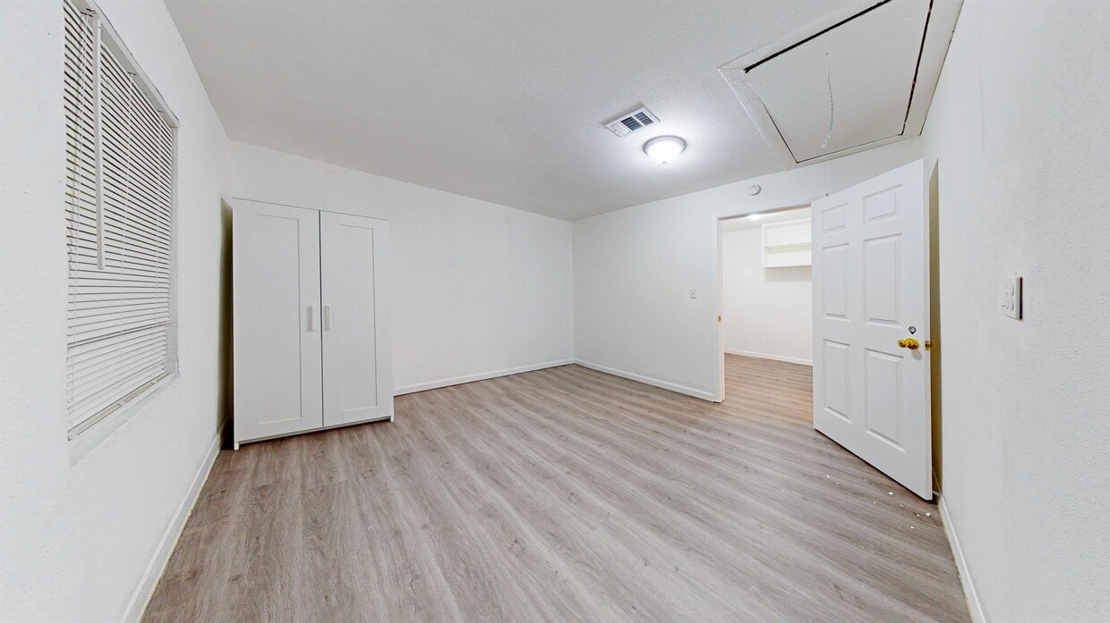 3512 Lampasas Ave Unit BEDROOM 1D, Dallas, TX 75233 Room for Rent in Dallas, TX