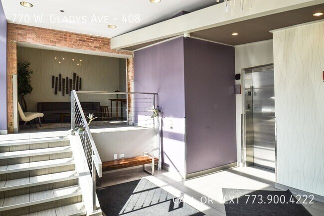 Foto del edificio - 770 W Gladys Ave