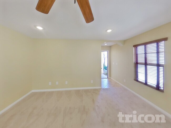 Foto del edificio - 10743 Iona Island Ave