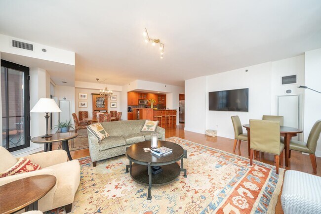 Foto del edificio - 1025 Maxwell Ln
