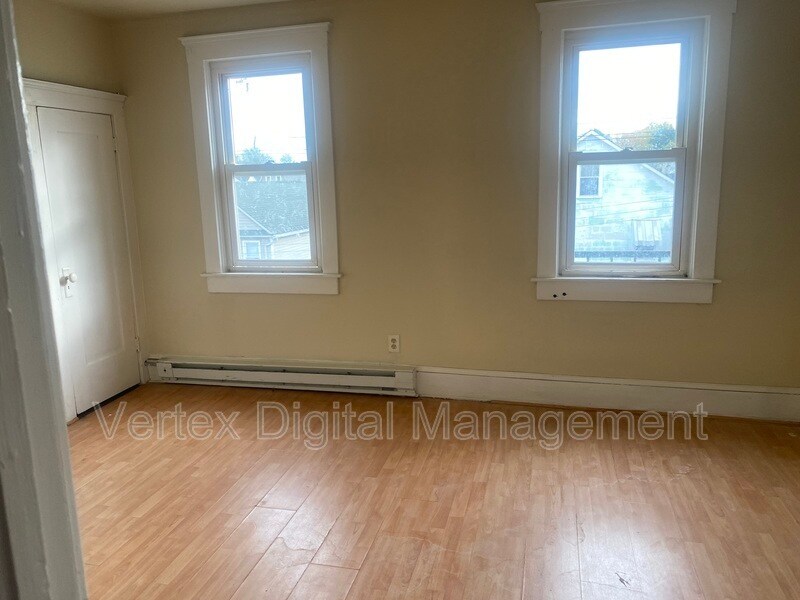 221 Pine St Unit Apt 5, Nanticoke, PA 18634 Condo for Rent in