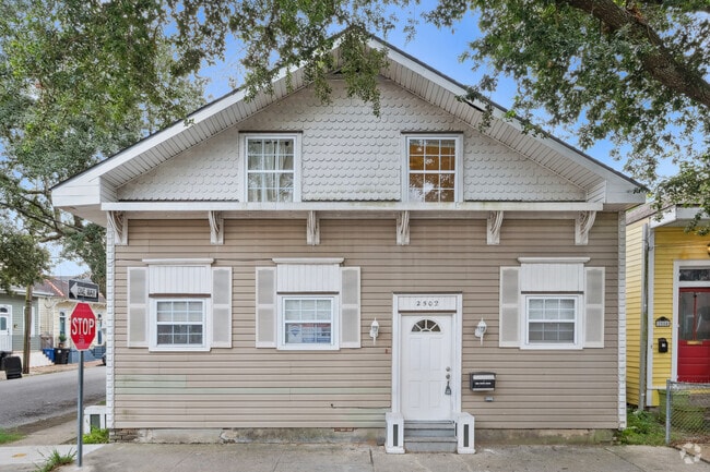 Building Photo - 2502 Laurel St