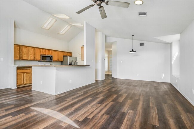 Building Photo - 17902 Quitman Mountain Way