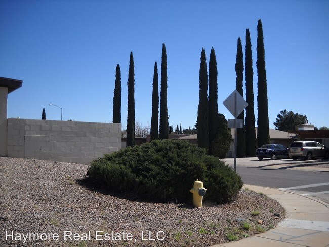 Building Photo - 841 Catalina Dr