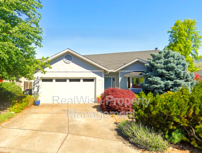 Primary Photo - 203 N Wightman St