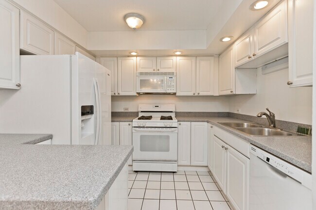 Foto del edificio - 230 E Ontario St