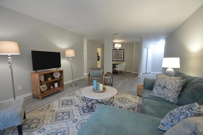 Foto del edificio - 3004 Glenmore Ave