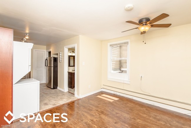 3 br, 1 bath - 1127 N State St 3A - Condo for Rent in Chicago, IL |  