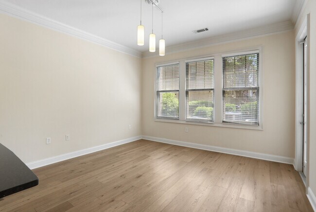 Foto del edificio - 3621 Vinings Slope SE