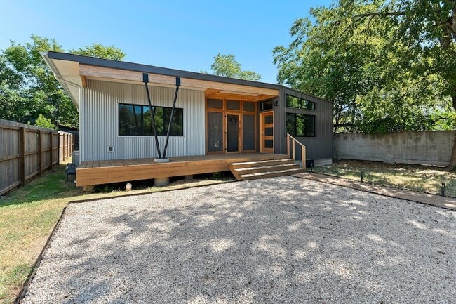Photo - 1908 Richcreek Road House