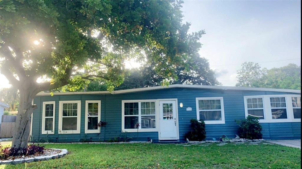 Primary Photo - 6710 Kingswood Dr N