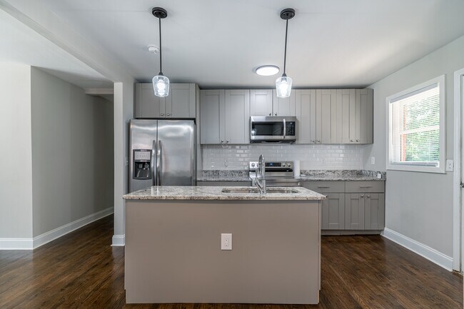 Foto del edificio - 925 Oakland Dr SW