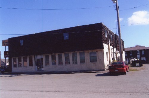 Parte trasera del edificio - 1100 Lincoln Hwy