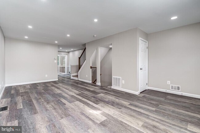 Foto del edificio - 7490 Laurel Oak Ct