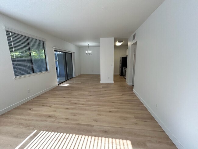 Foto del edificio - 7108 Cross Creek Cir
