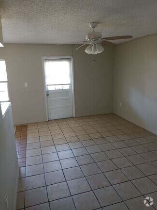 Building Photo - 1452 Holden Ave