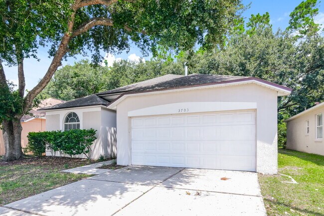 Foto del edificio - 3703 Cinnamon Fern Loop