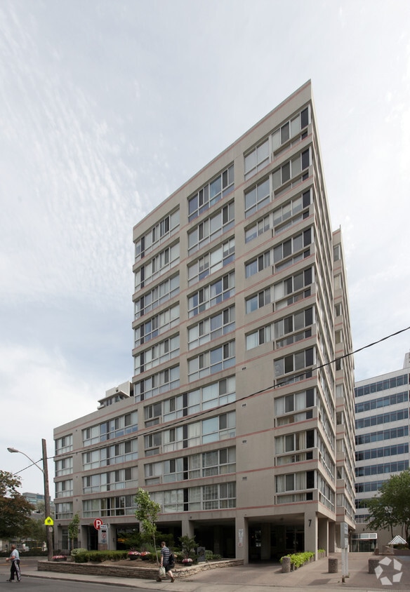 11 Broadway Ave, Toronto, ON M4P 1V6 Apartments 11 Broadway Ave Toronto, ON