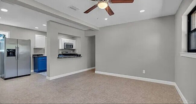 Foto del edificio - 22 Adkinson Dr