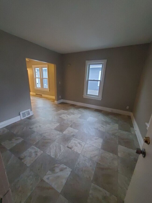 Foto del edificio - 4 Bedroom single family