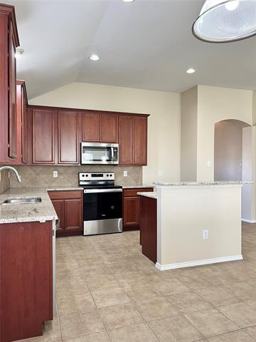 Building Photo - 10409 Nelson Dr