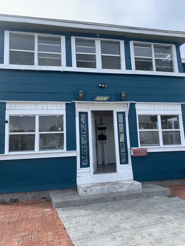 Foto principal - 808 S Grandview Ave