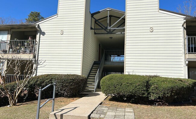 Building Photo - 1 Bed & 2 Bath Condo in Birmingham / Pet-F...