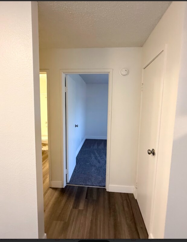 Foto del edificio - 1750 Karen Ave