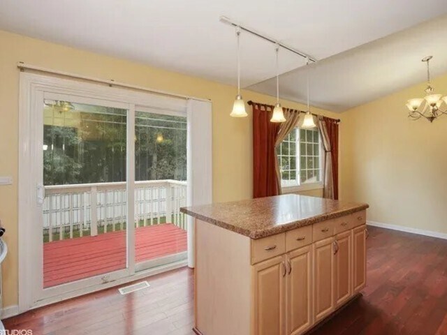 Foto del edificio - 4411 Bayside Cir