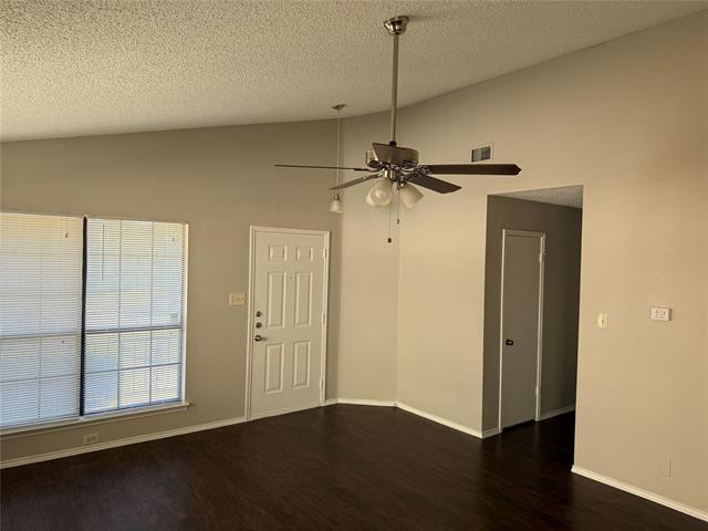 Building Photo - 421 Sims Dr