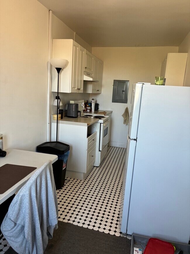 Photo du bâtiment - 600 Laurier Ave W