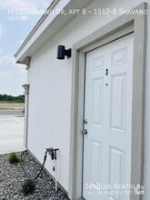 Building Photo - 1512 Shavano Dr