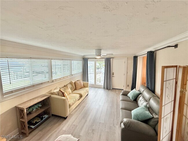 Building Photo - 1730 Bikini Ct