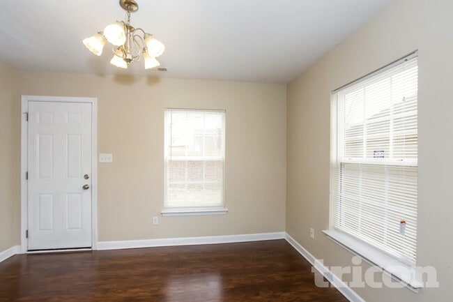 Building Photo - 107 Tanyard Ln