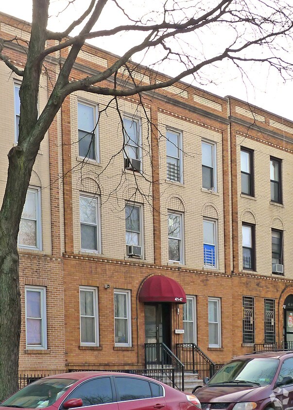 Building Photo - 41-47 48th St