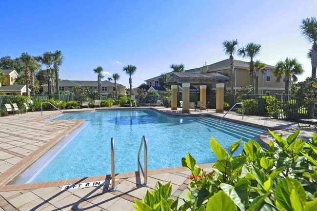 Building Photo - Royal Palm Key