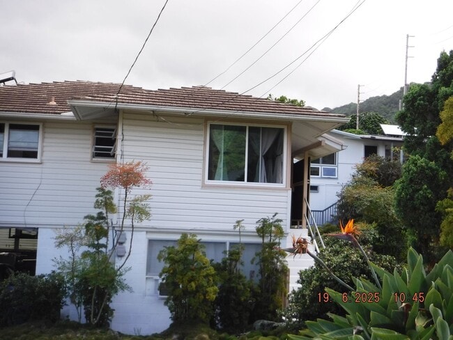 Foto del edificio - At Home in Manoa 2/1/1