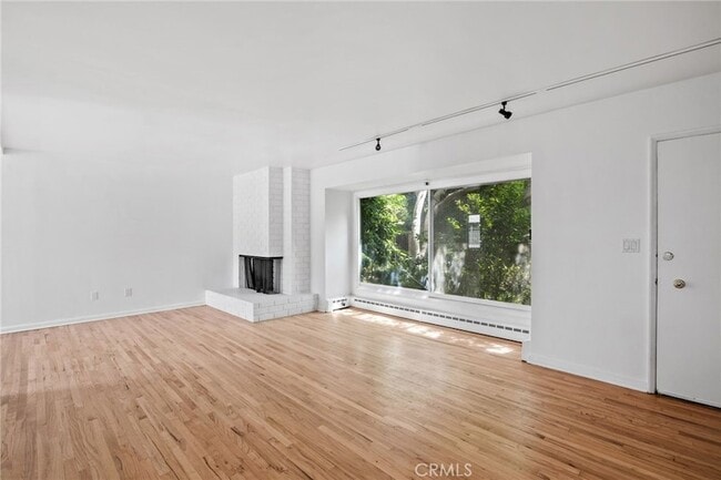 Building Photo - 11761 Sunset Blvd