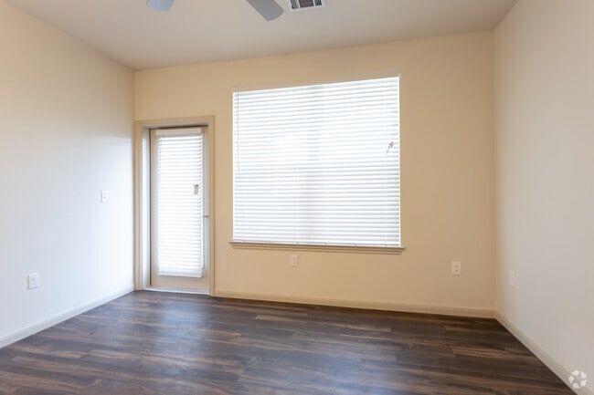 2BR, 2BA - 975SF - Pathways at Goodrich Place