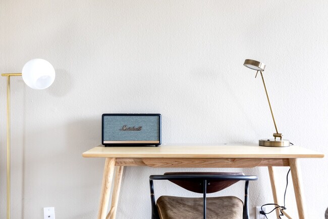 Building Photo - 2639 W 235th St