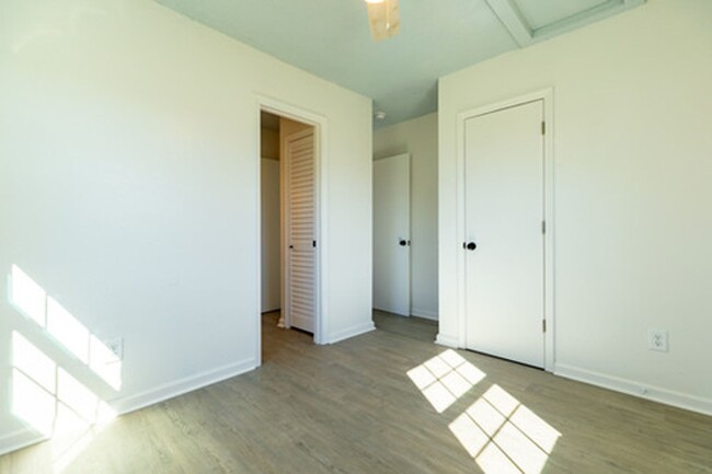 Foto del edificio - Newly Re-designed home N.Chas!