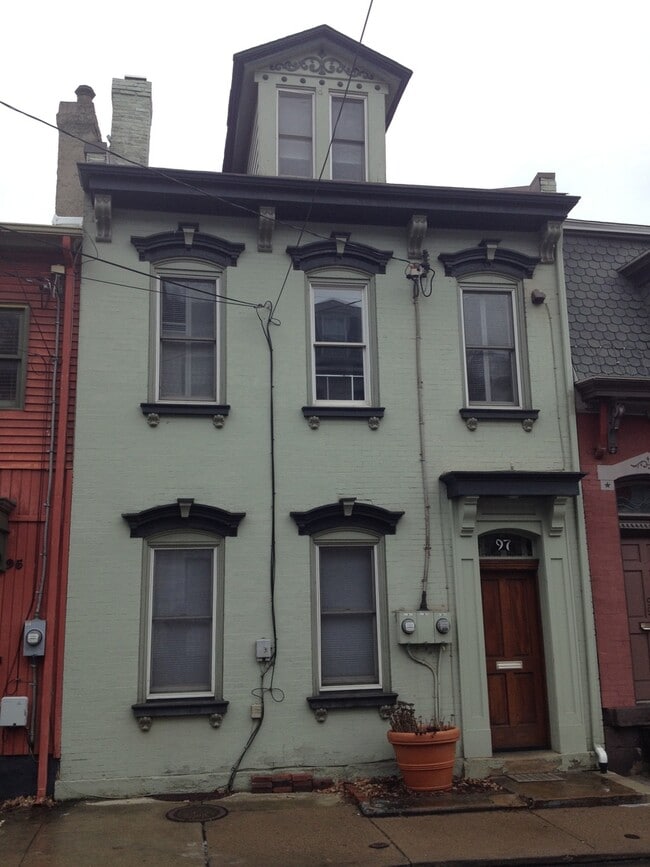 Building Photo - 97 Pius St