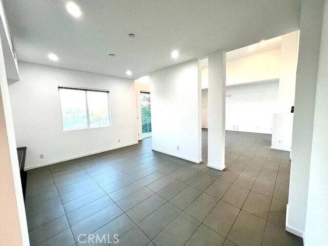 Foto del edificio - 5698 Como Cir