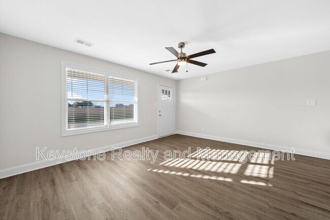 Foto del edificio - 105 Mace Ln
