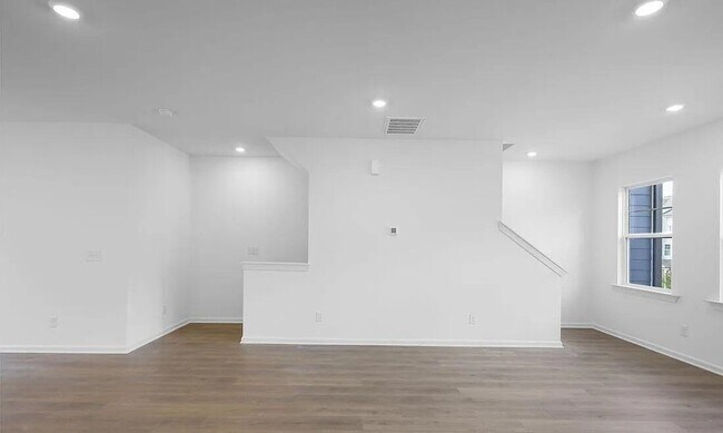 Building Photo - 430 Rowe Wy