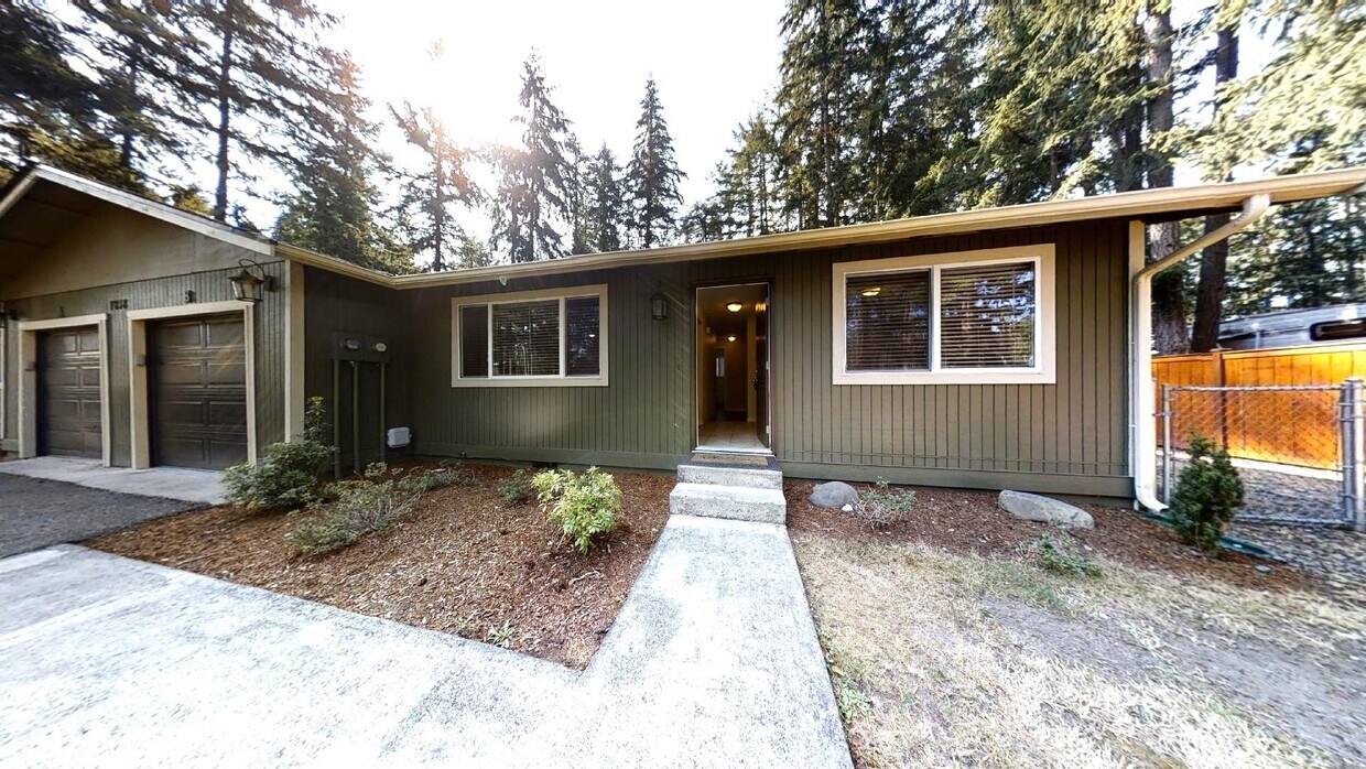 7818 186th St Ct E Unit B, Puyallup, WA 98375 - Room for Rent in ...